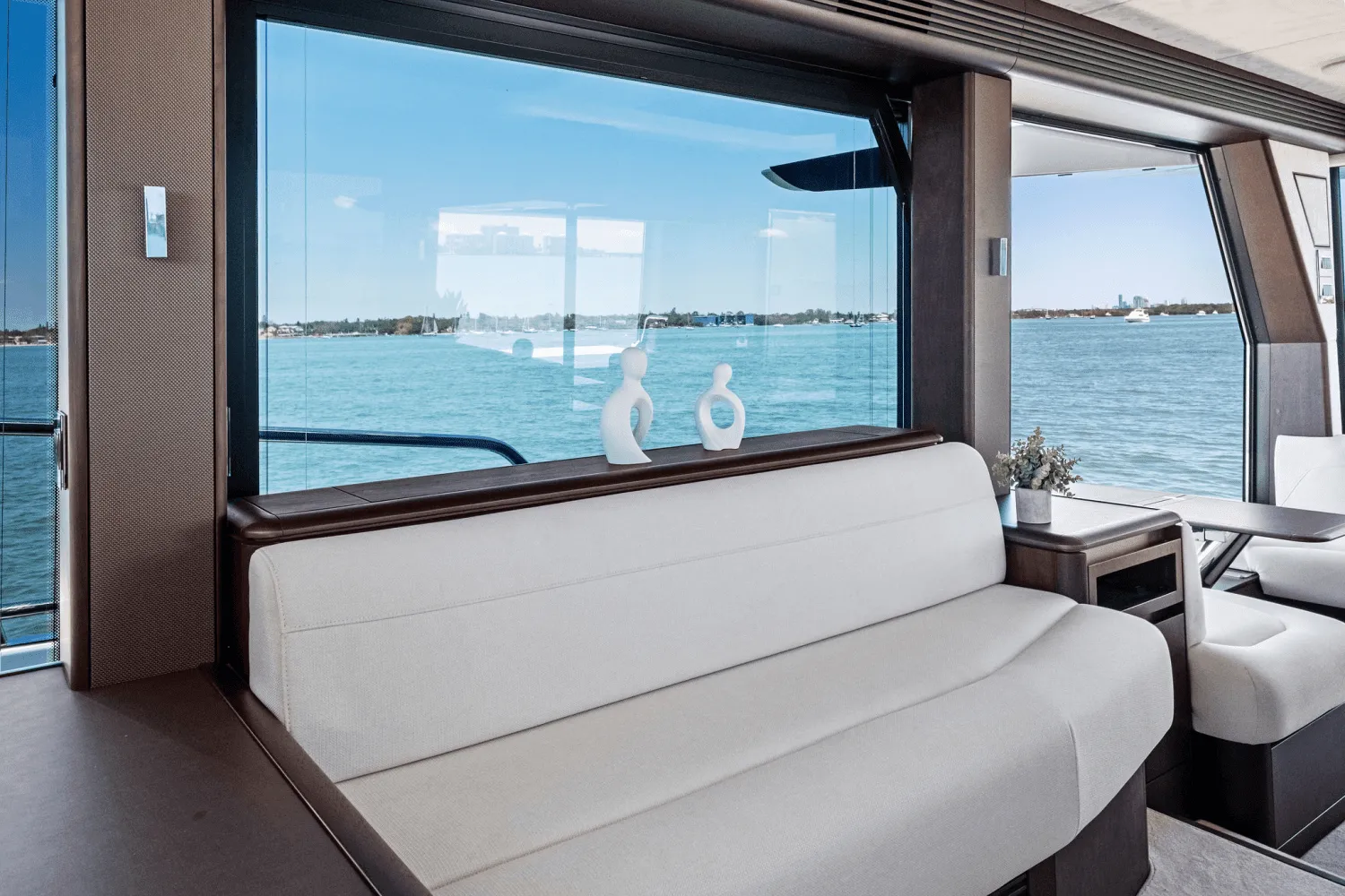 2025 Galeon 560 FLY Image Thumbnail #40