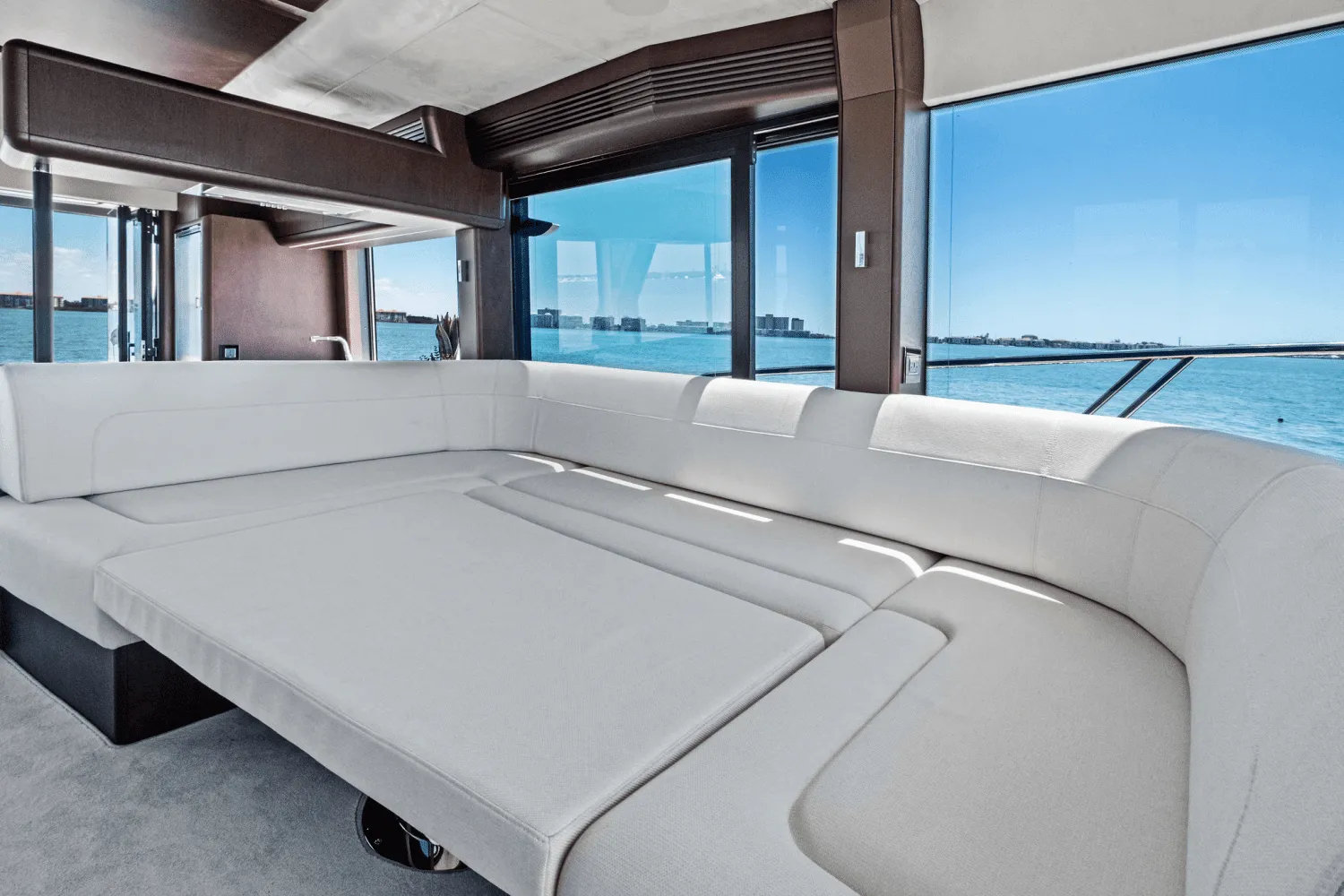 2025 Galeon 560 FLY Image Thumbnail #35