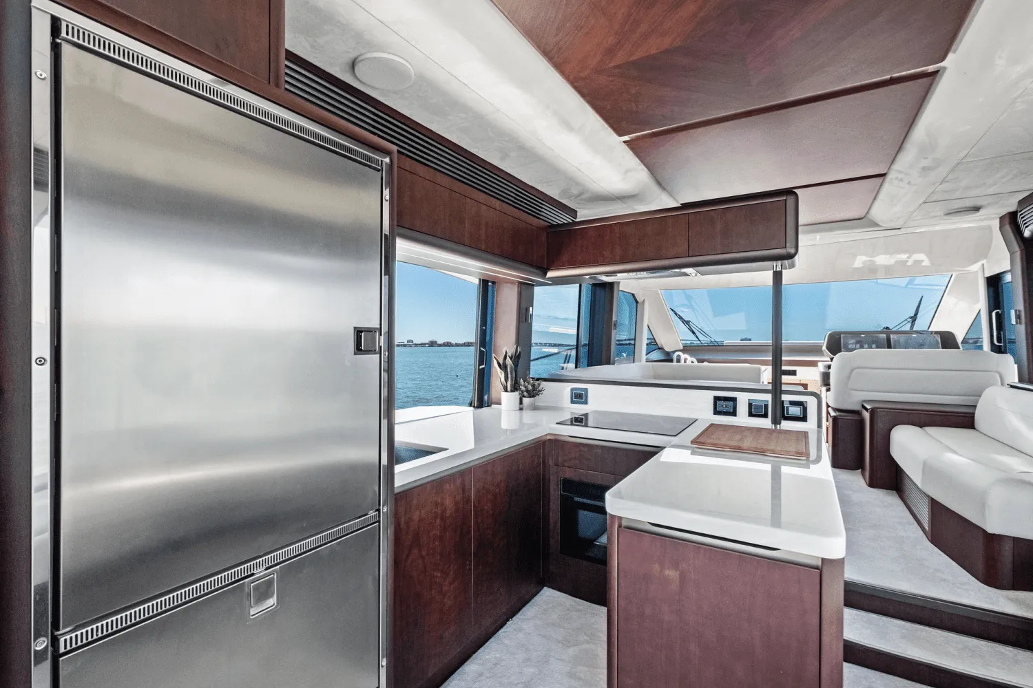 2025 Galeon 560 FLY Image Thumbnail #31