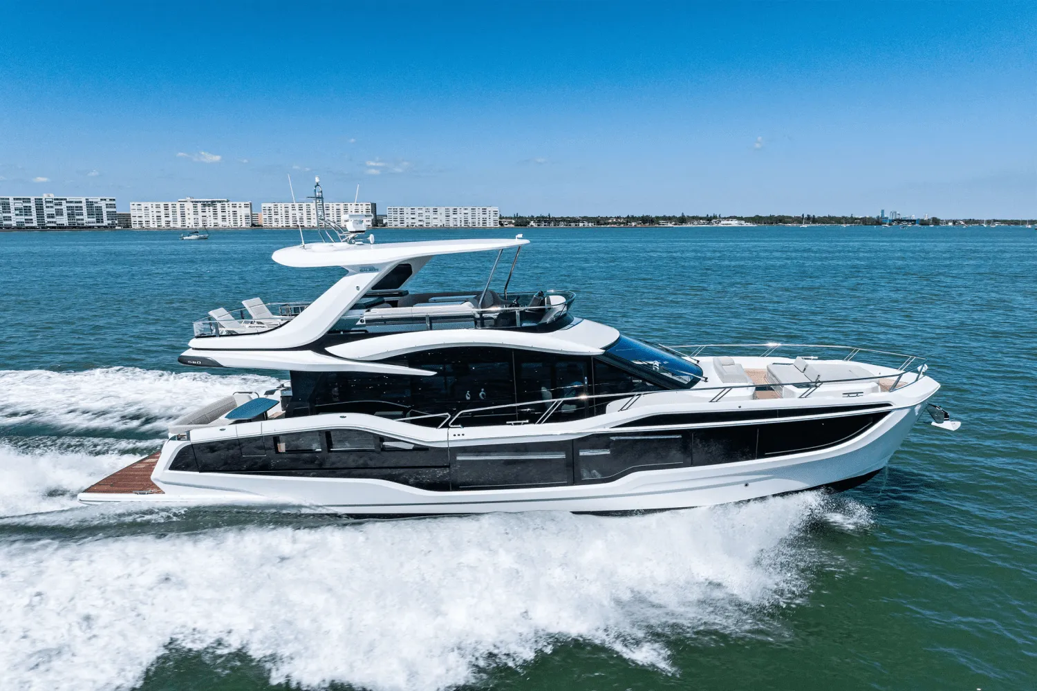 2025 Galeon 560 FLY Image Thumbnail #13