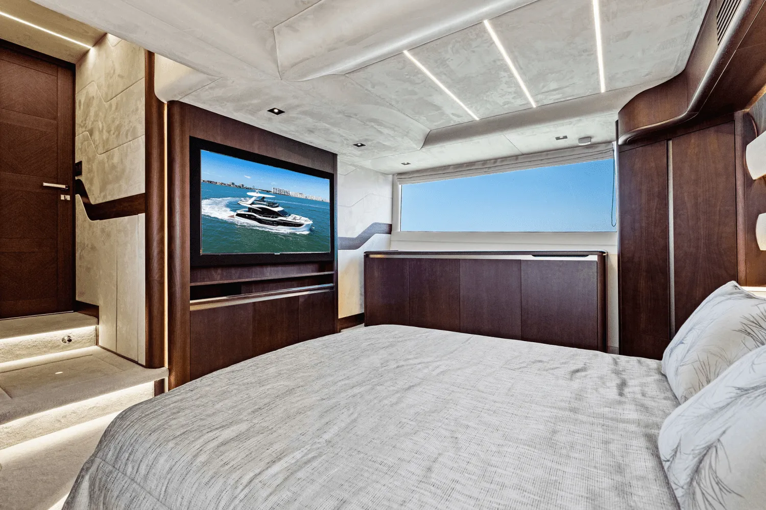 2025 Galeon 560 FLY Image Thumbnail #69