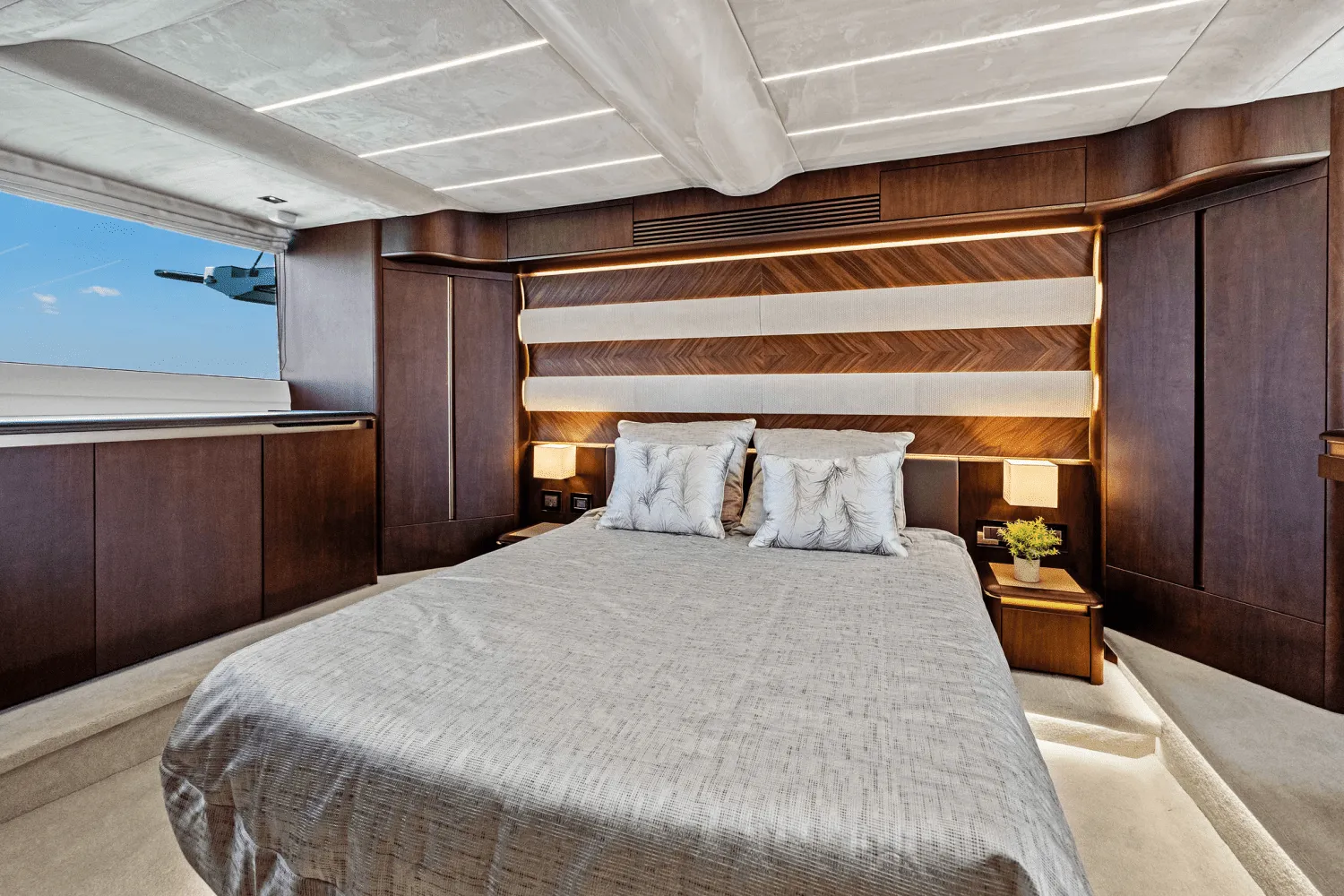2025 Galeon 560 FLY Image Thumbnail #65