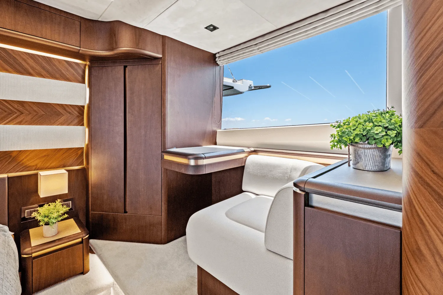2025 Galeon 560 FLY Image Thumbnail #67