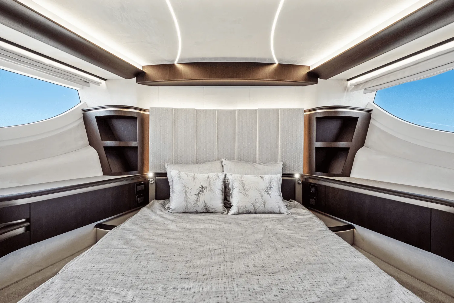 2025 Galeon 560 FLY Image Thumbnail #57