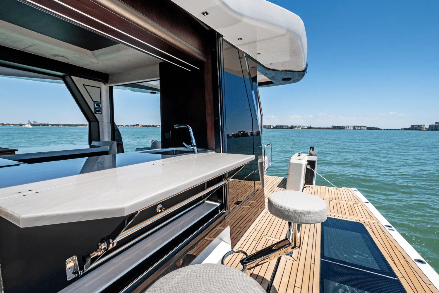 2025 Galeon 560 FLY Image Thumbnail #44