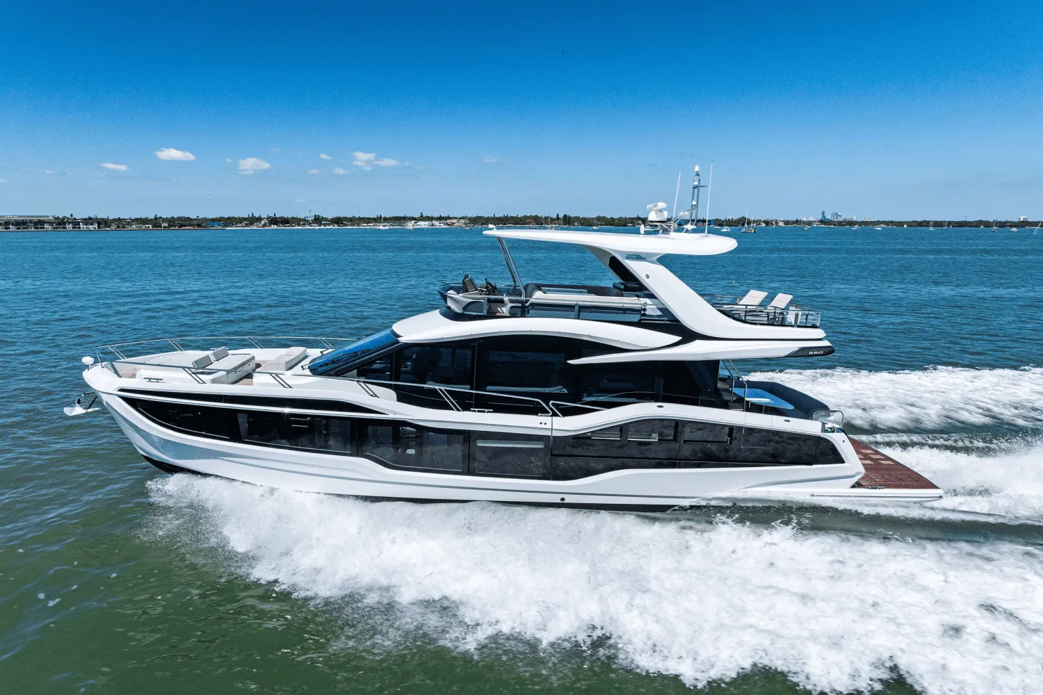 2025 Galeon 560 FLY Image Thumbnail #14