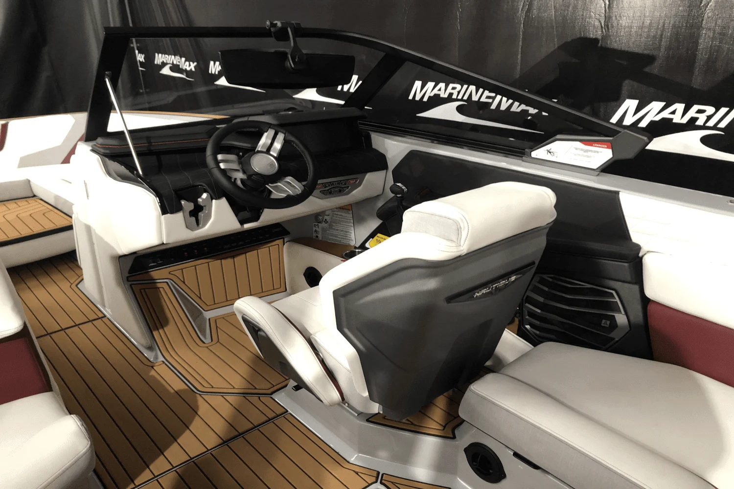 2023 Nautique
                                                             Super Air Nautique G25 Image Thumbnail #13