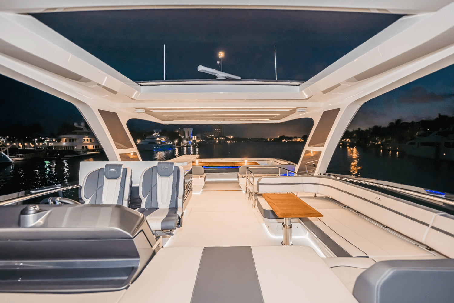 2024 Galeon
                                                             680 FLY Image Thumbnail #52