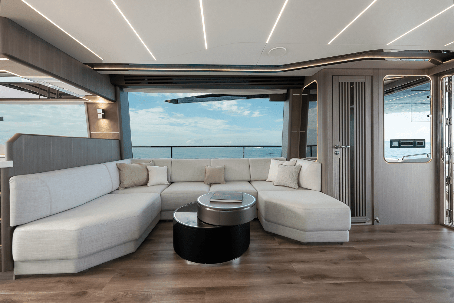 2024 Galeon 800 FLY Image Thumbnail #14