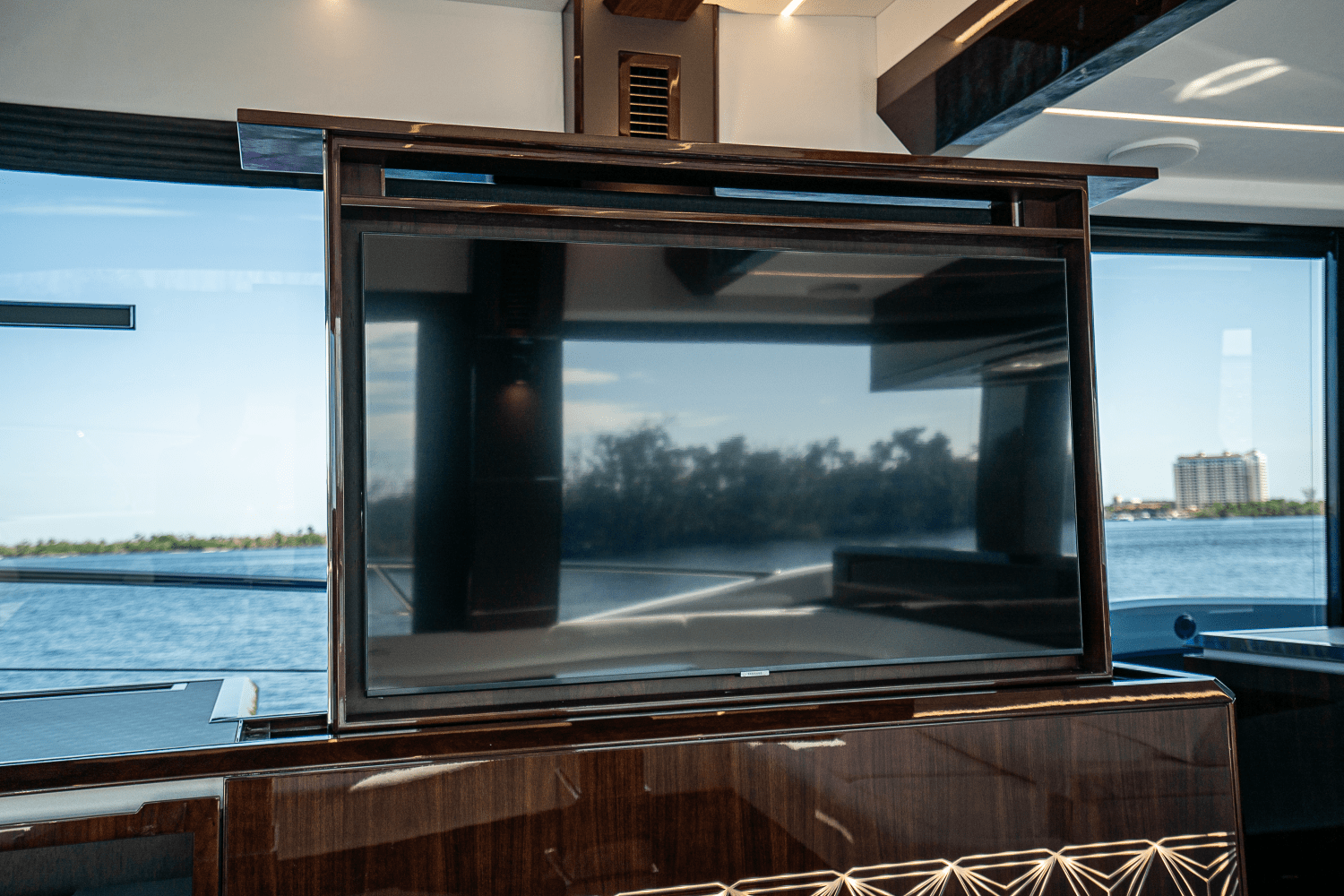 2026 Galeon 640 FLY Image Thumbnail #23