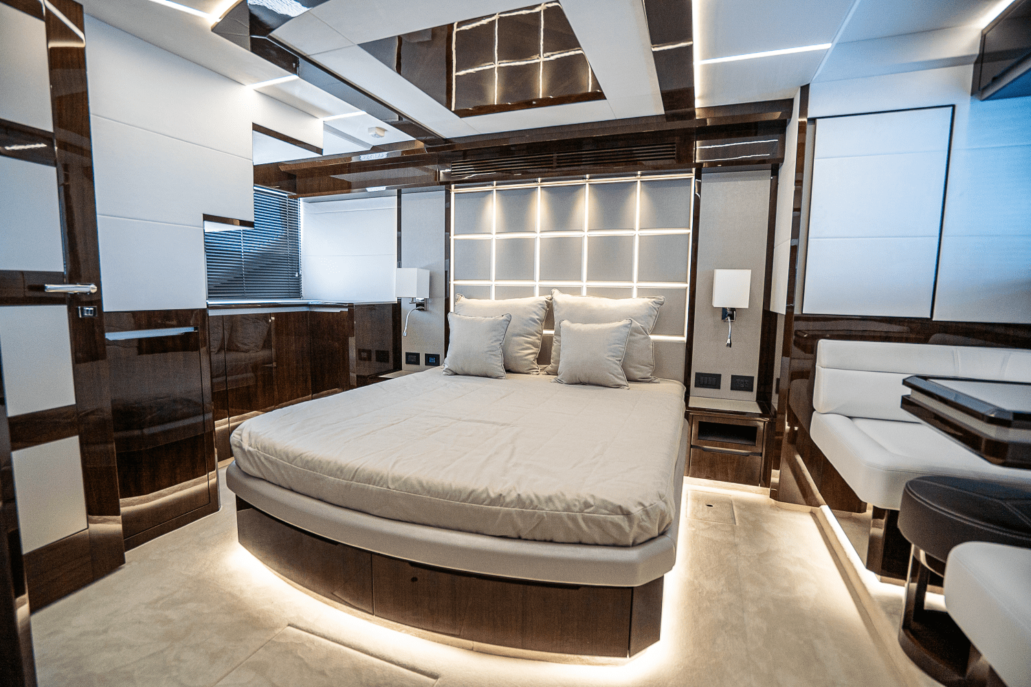 2026 Galeon 640 FLY Image Thumbnail #57