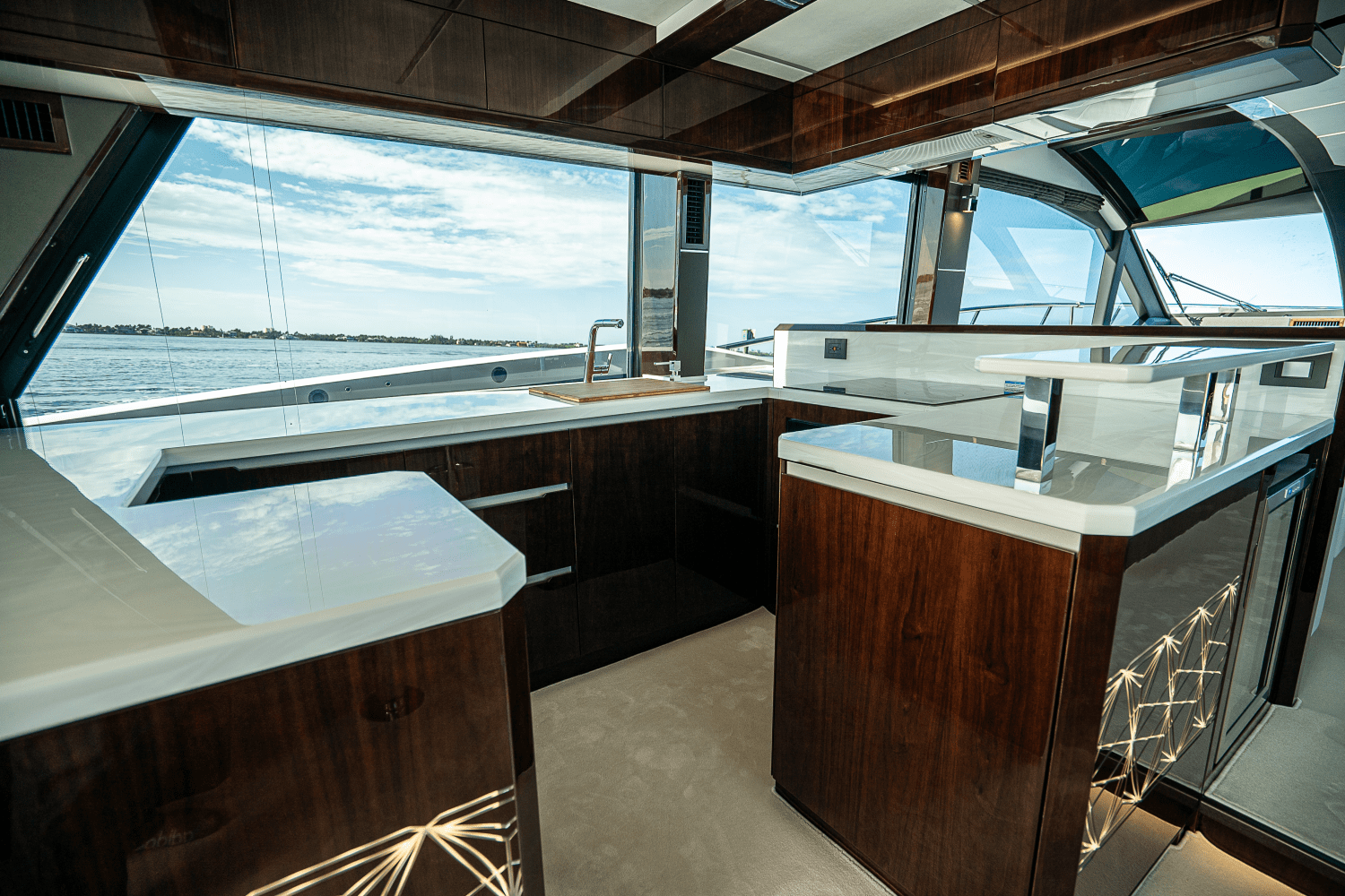 2026 Galeon 640 FLY Image Thumbnail #11