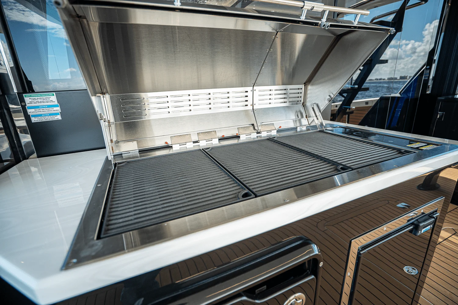 2026 Galeon 640 FLY Image Thumbnail #8