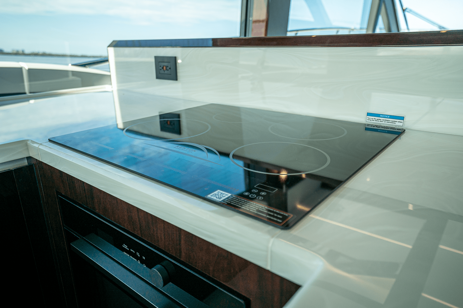 2026 Galeon 640 FLY Image Thumbnail #13