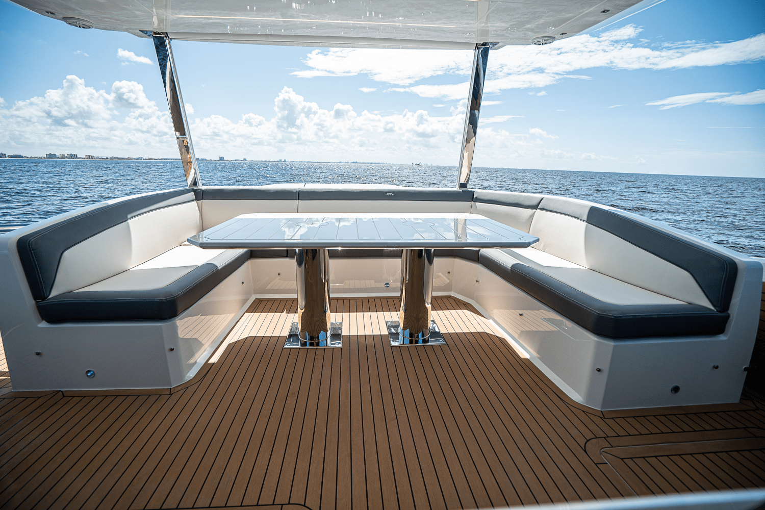 2026 Galeon 640 FLY Image Thumbnail #6