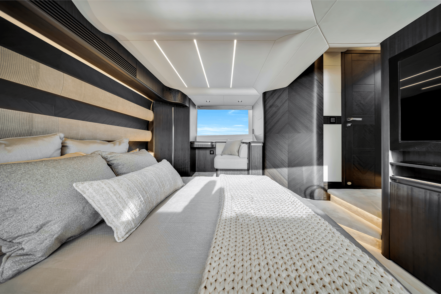 2025 Galeon 560 FLY Image Thumbnail #64