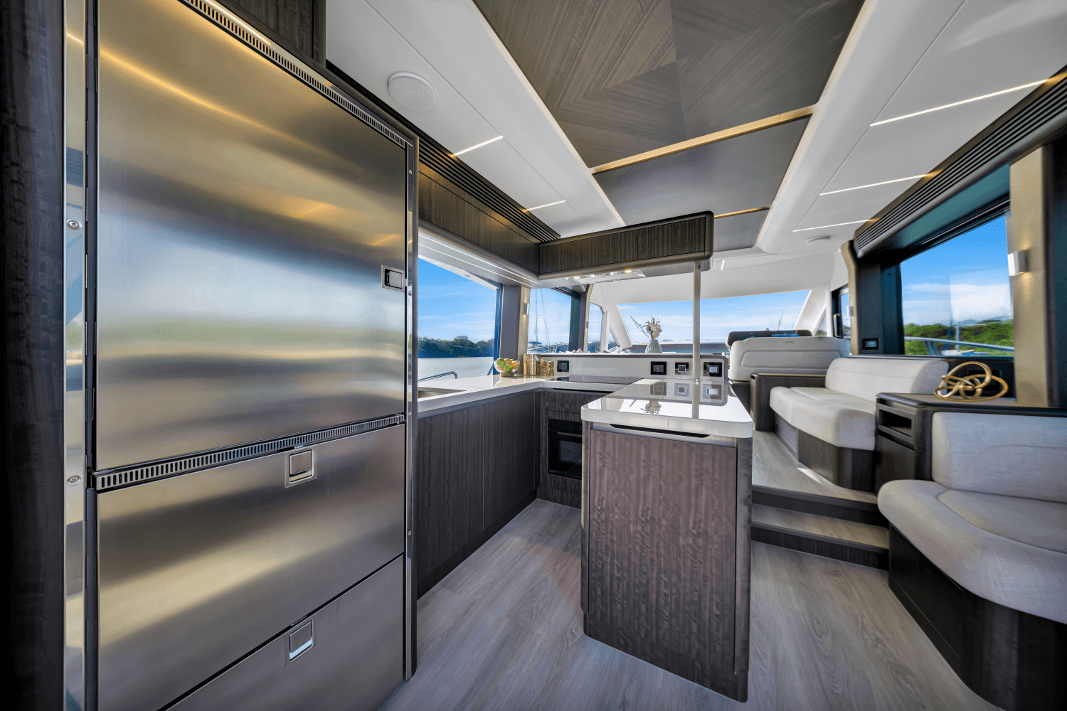 2025 Galeon 560 FLY Image Thumbnail #24