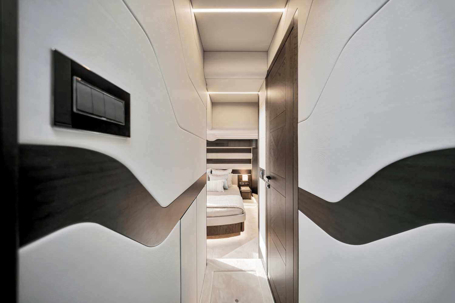 2025 Galeon 560 FLY Image Thumbnail #34