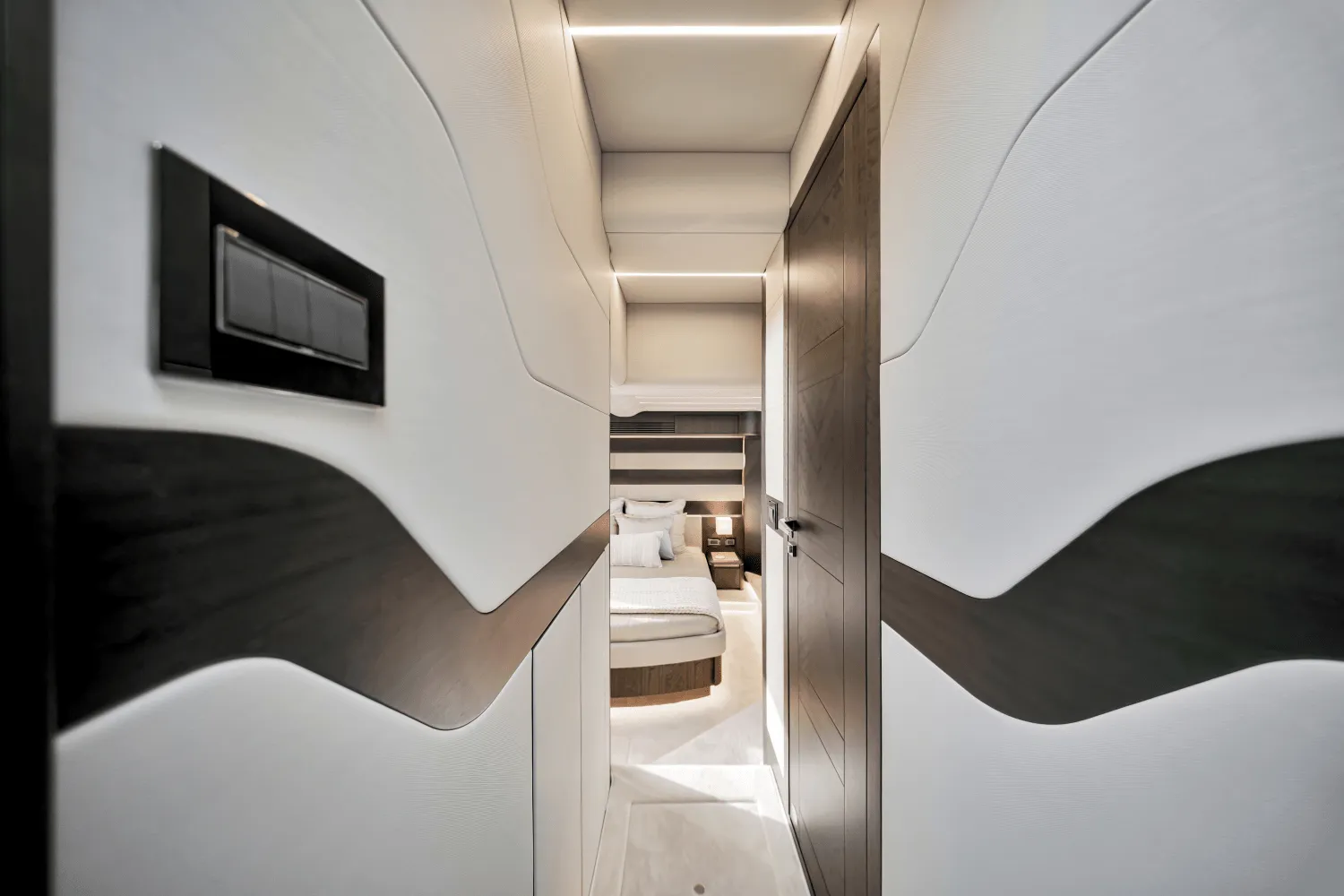2025 Galeon 560 FLY Image Thumbnail #34