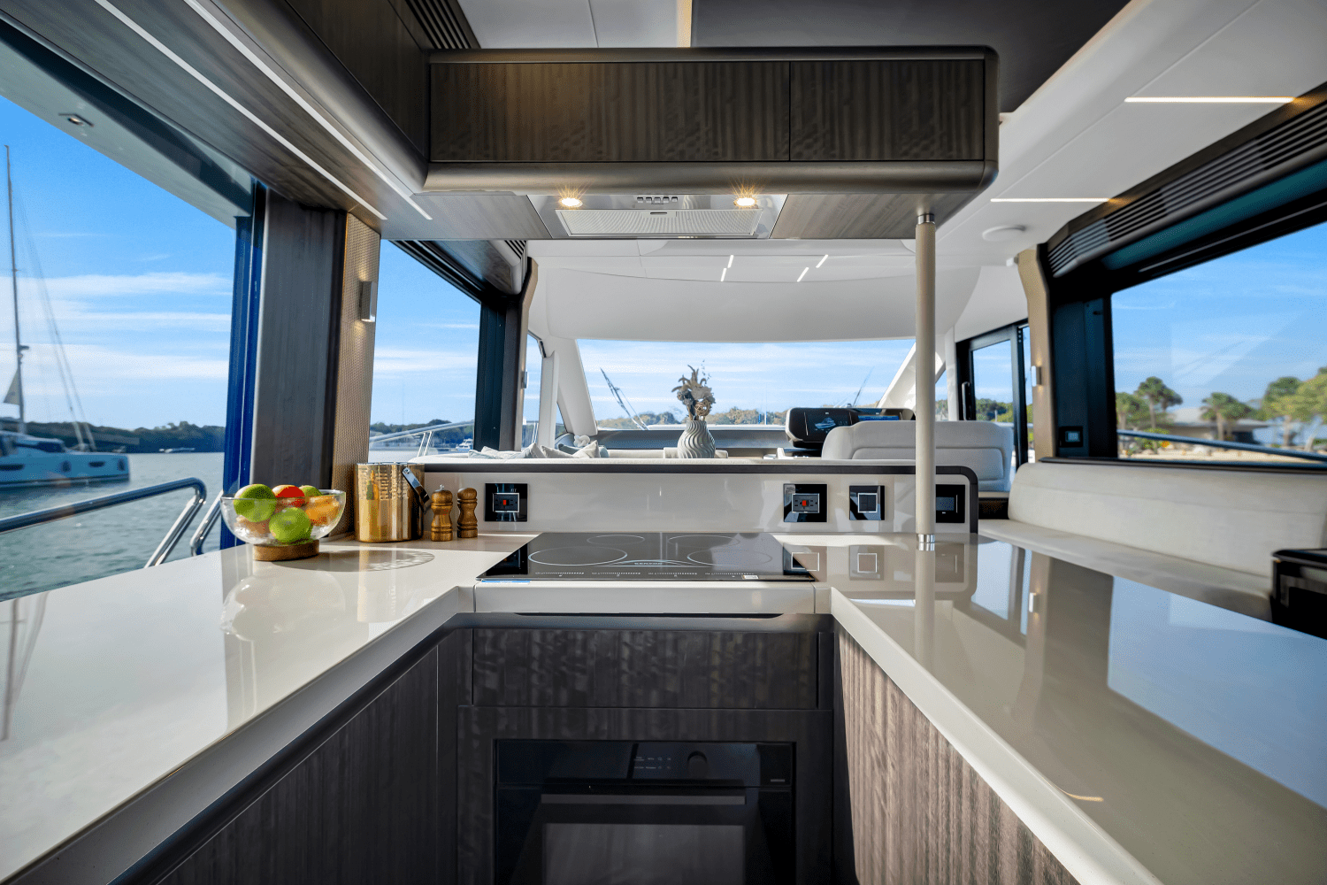 2025 Galeon 560 FLY Image Thumbnail #44