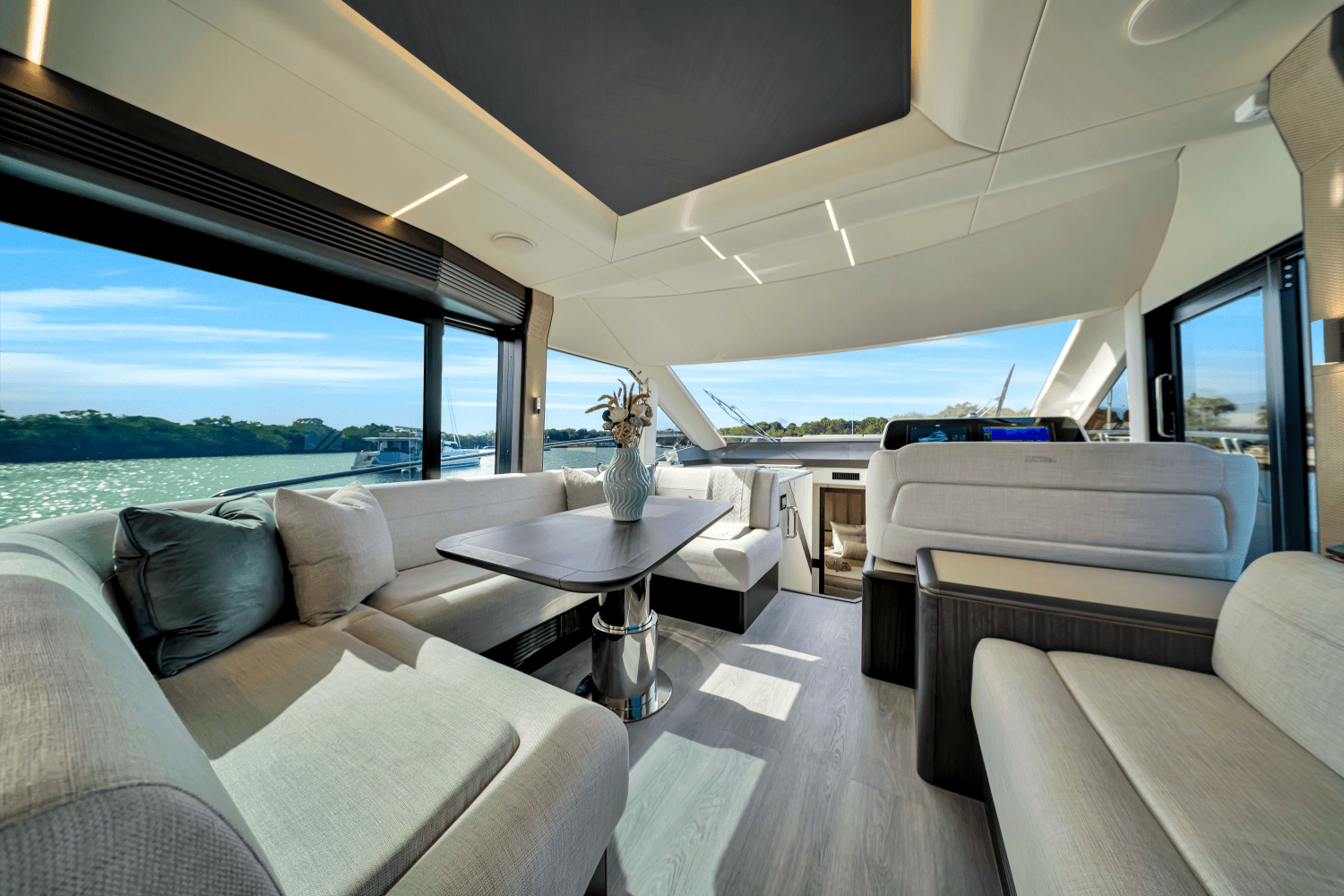 2025 Galeon 560 FLY Image Thumbnail #53