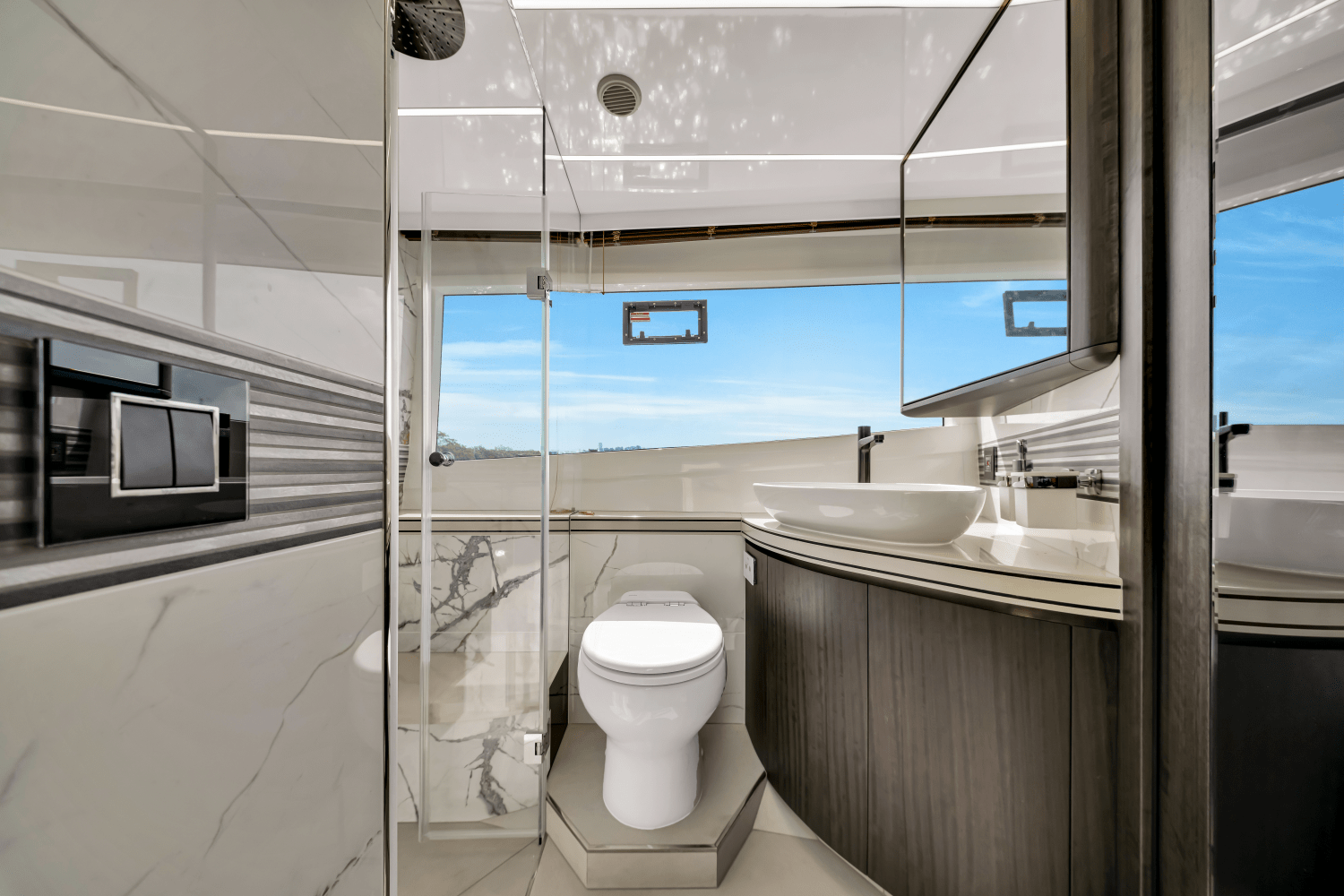 2025 Galeon 560 FLY Image Thumbnail #94