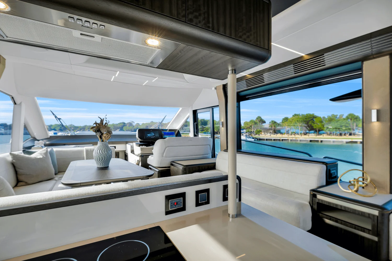 2025 Galeon 560 FLY Image Thumbnail #49