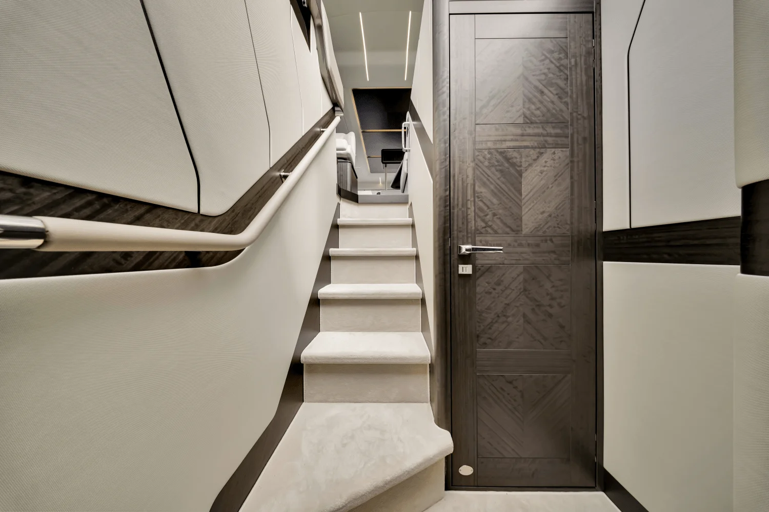 2025 Galeon 560 FLY Image Thumbnail #27