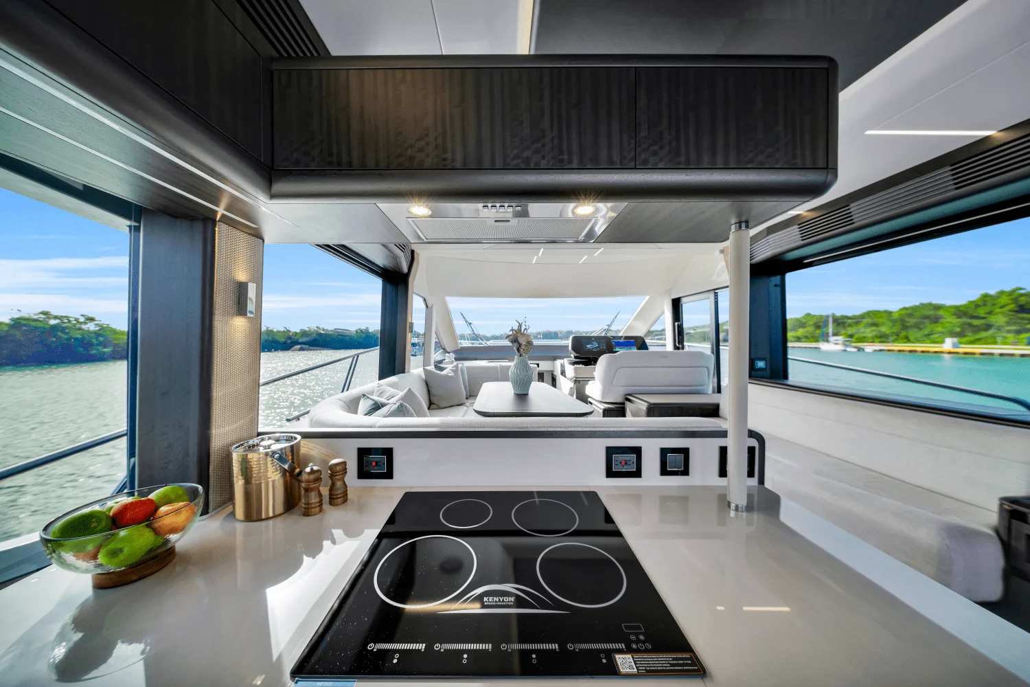 2025 Galeon 560 FLY Image Thumbnail #54