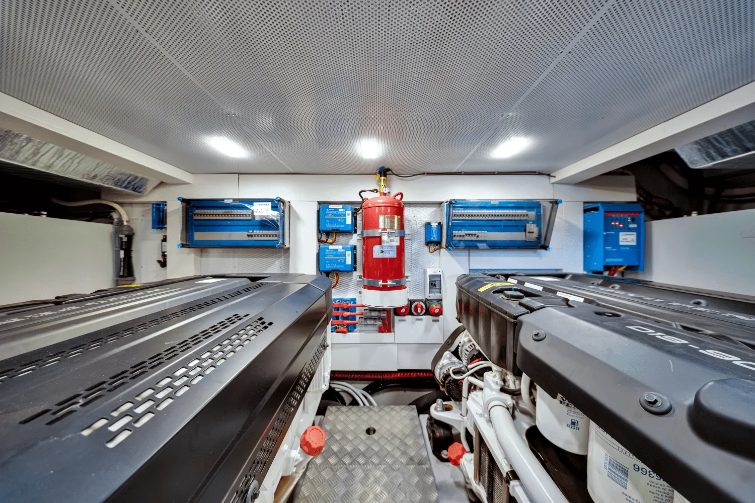 2025 Galeon
                                                             560 FLY Image Thumbnail #28