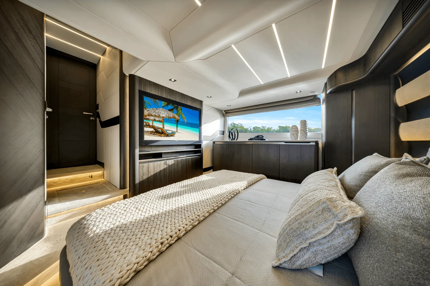 2025 Galeon 560 FLY Image Thumbnail #71