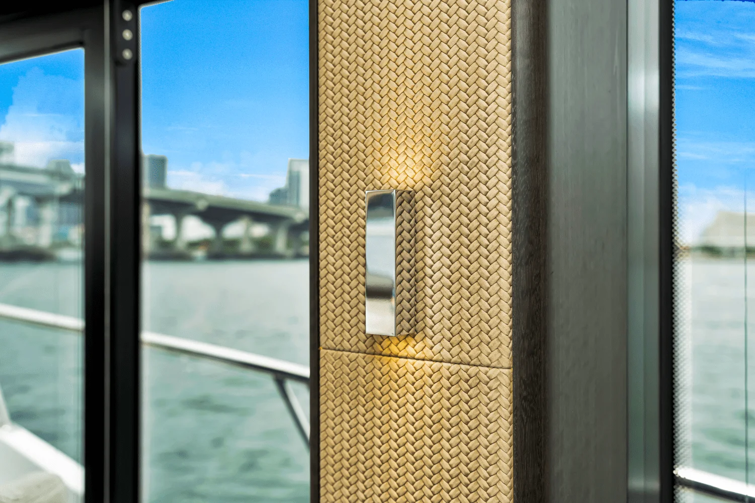 2025 Galeon
                                                             560 FLY Image Thumbnail #29