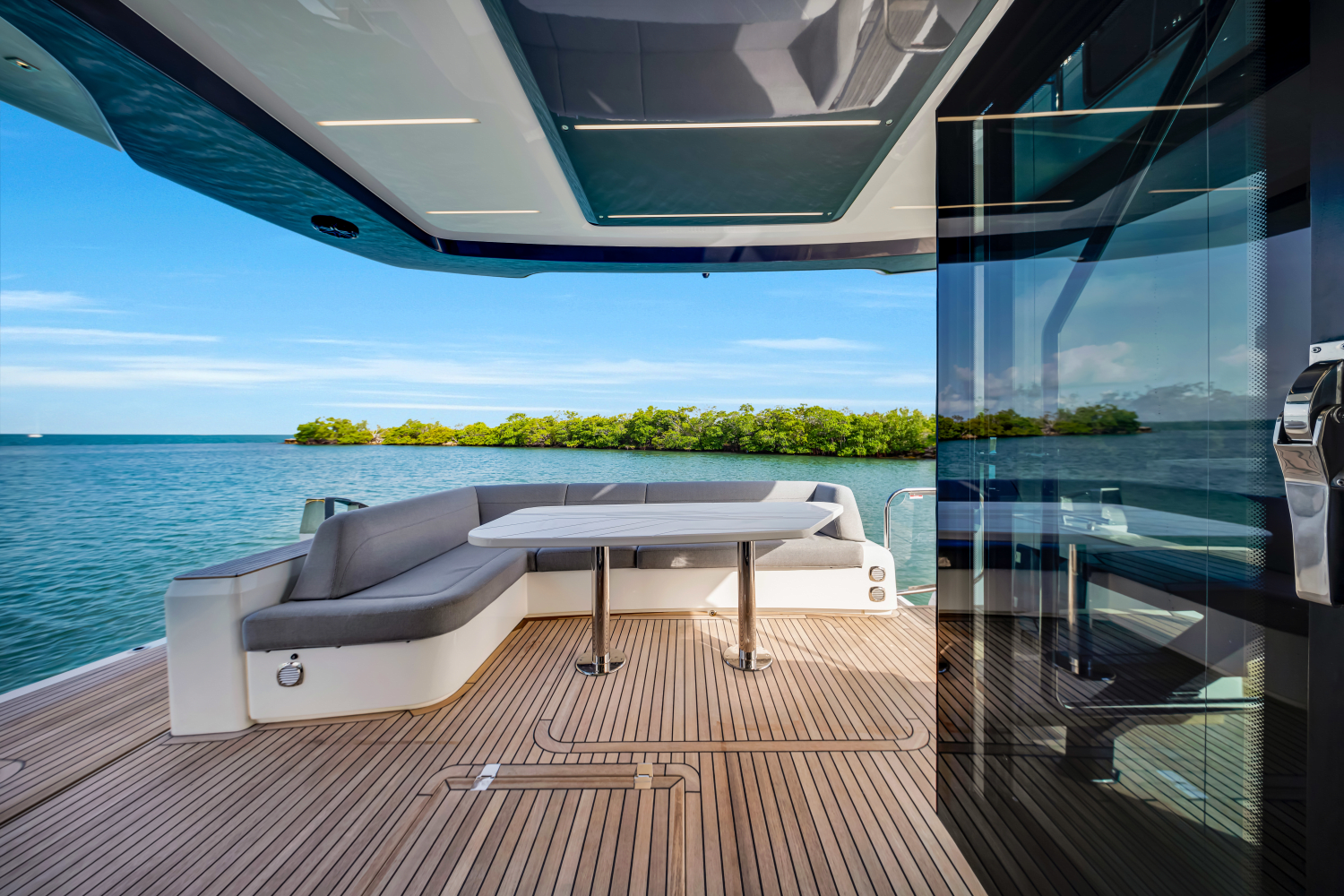 2025 Galeon 560 FLY Image Thumbnail #37
