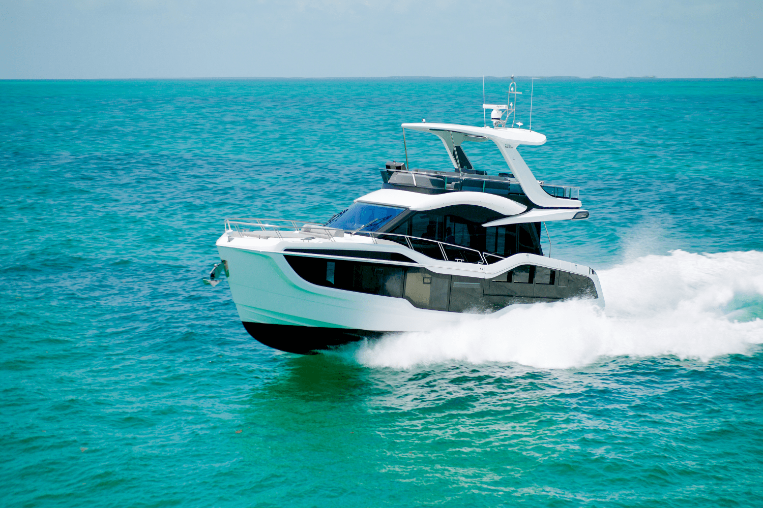 2025 Galeon 560 FLY Image Thumbnail #2