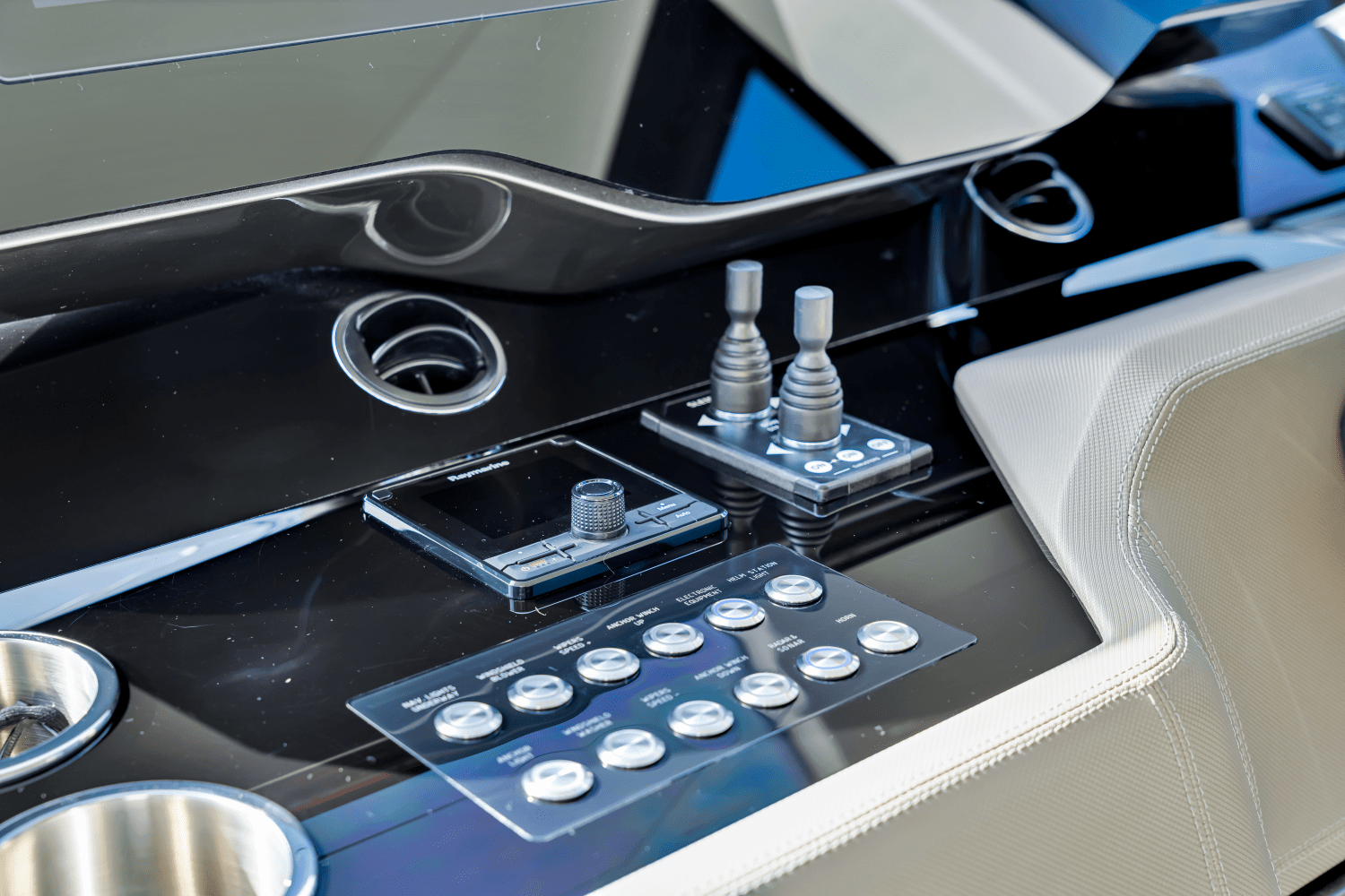 2025 Galeon 560 FLY Image Thumbnail #73