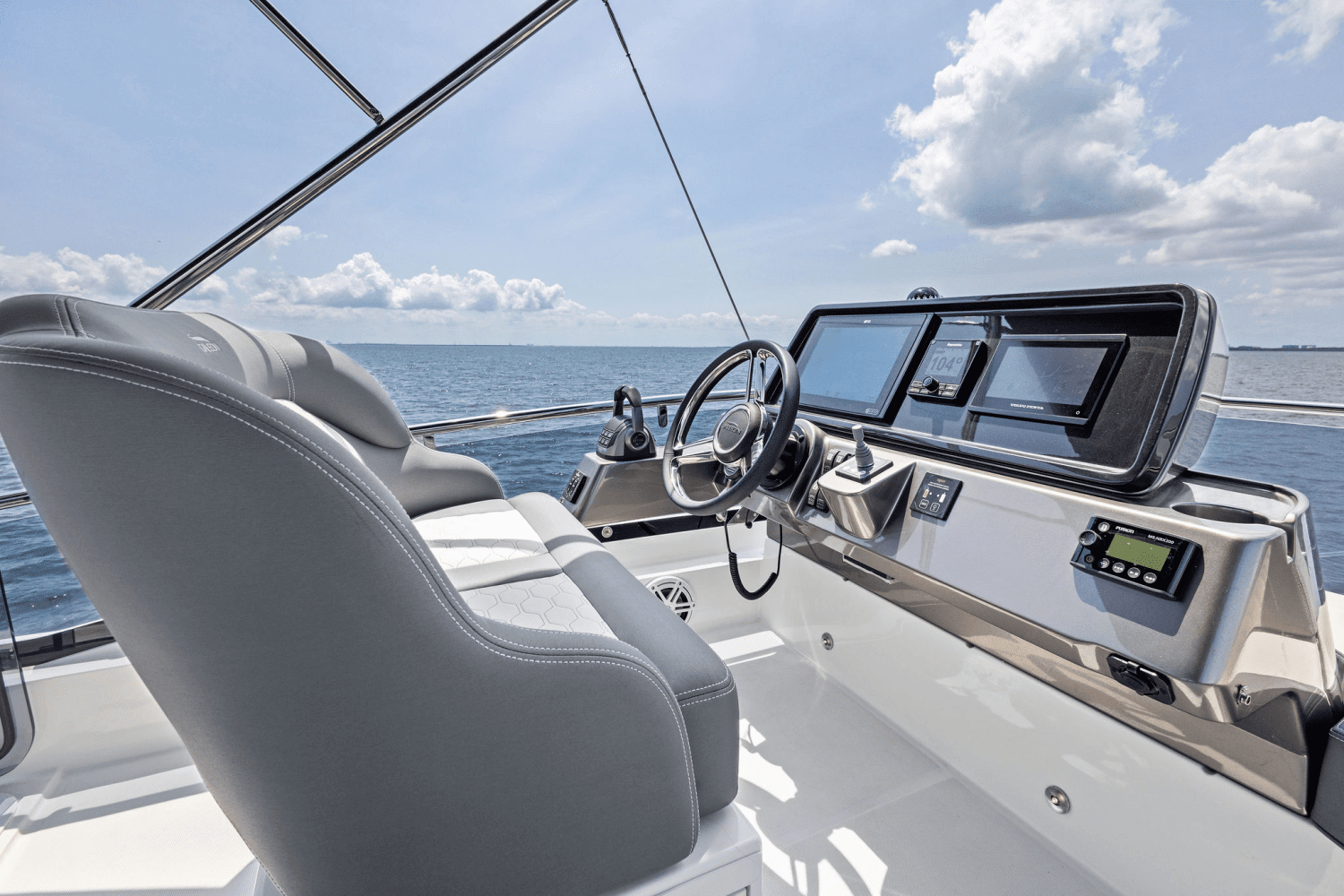 2025 Galeon 400 FLY Image Thumbnail #21
