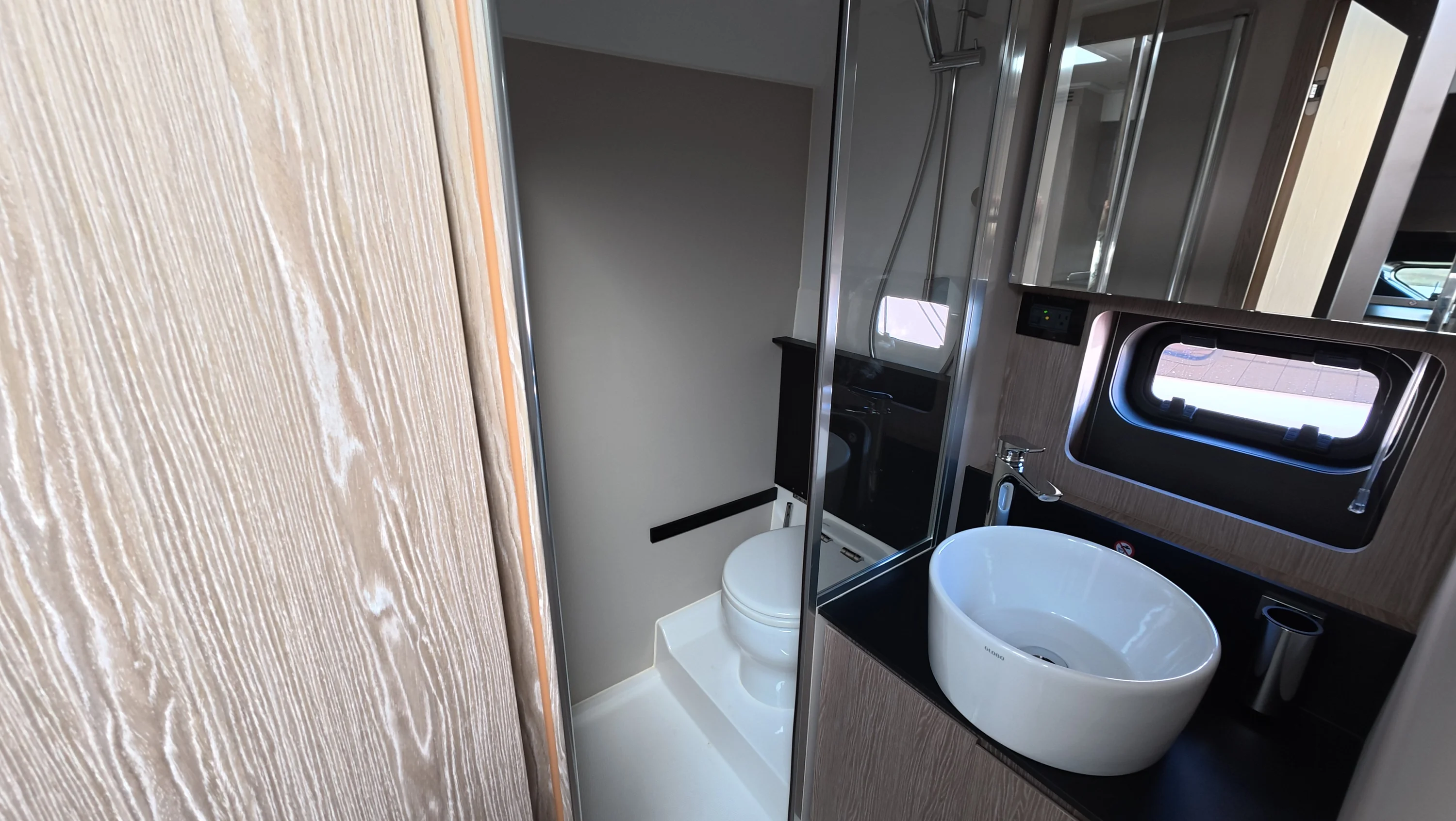 2025 Azimut ATLANTIS 45 Image Thumbnail #67