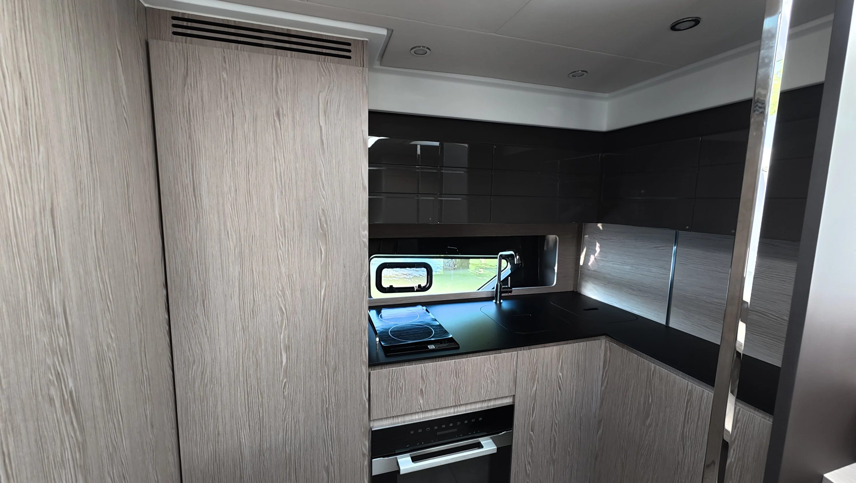 2025 Azimut ATLANTIS 45 Image Thumbnail #65