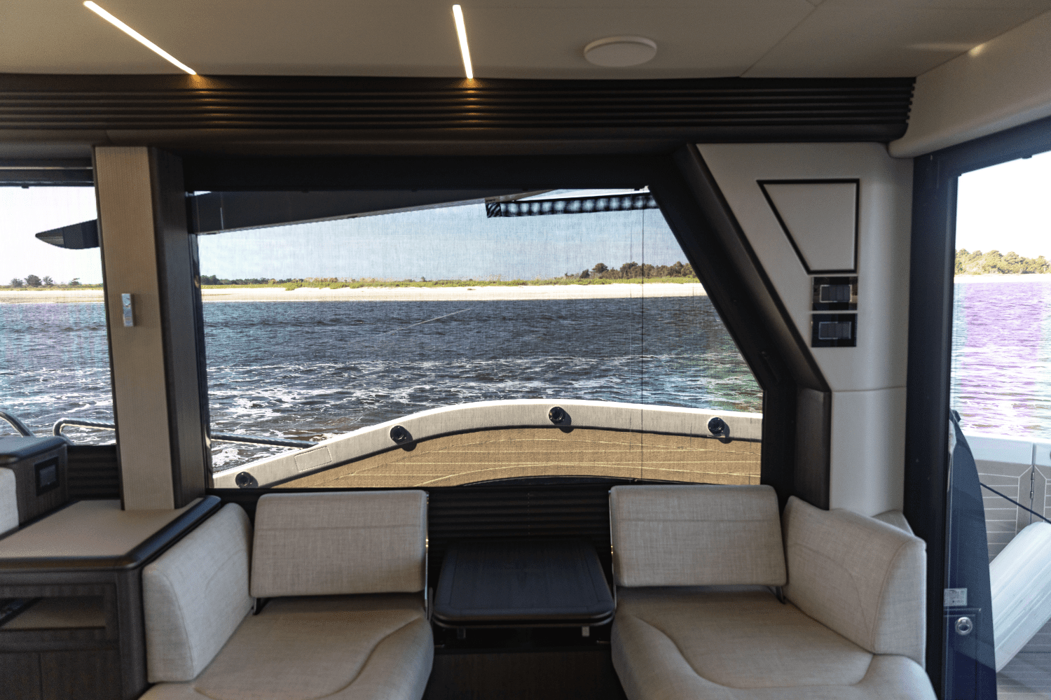 2025 Galeon 560 FLY Image Thumbnail #40