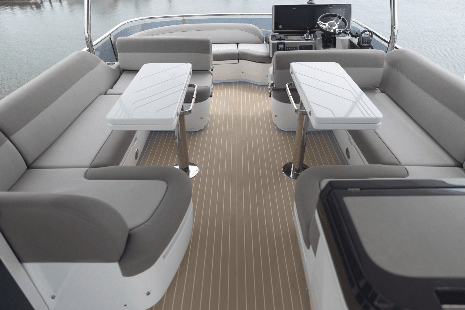 2025 Galeon
                                                             560 FLY Image Thumbnail #27