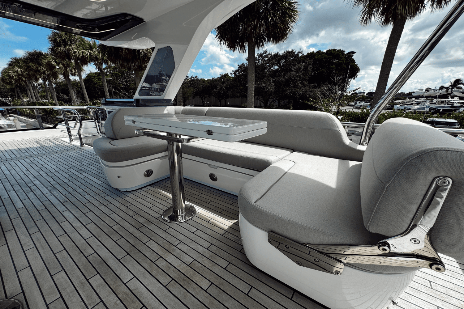 2024 Galeon
                                                             560 FLY Image Thumbnail #53