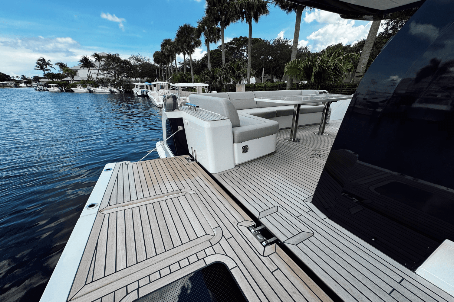 2024 Galeon
                                                             560 FLY Image Thumbnail #2