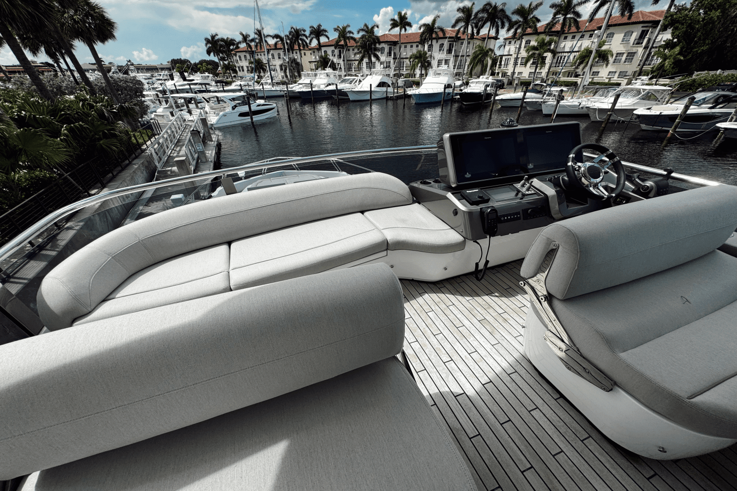 2024 Galeon
                                                             560 FLY Image Thumbnail #57