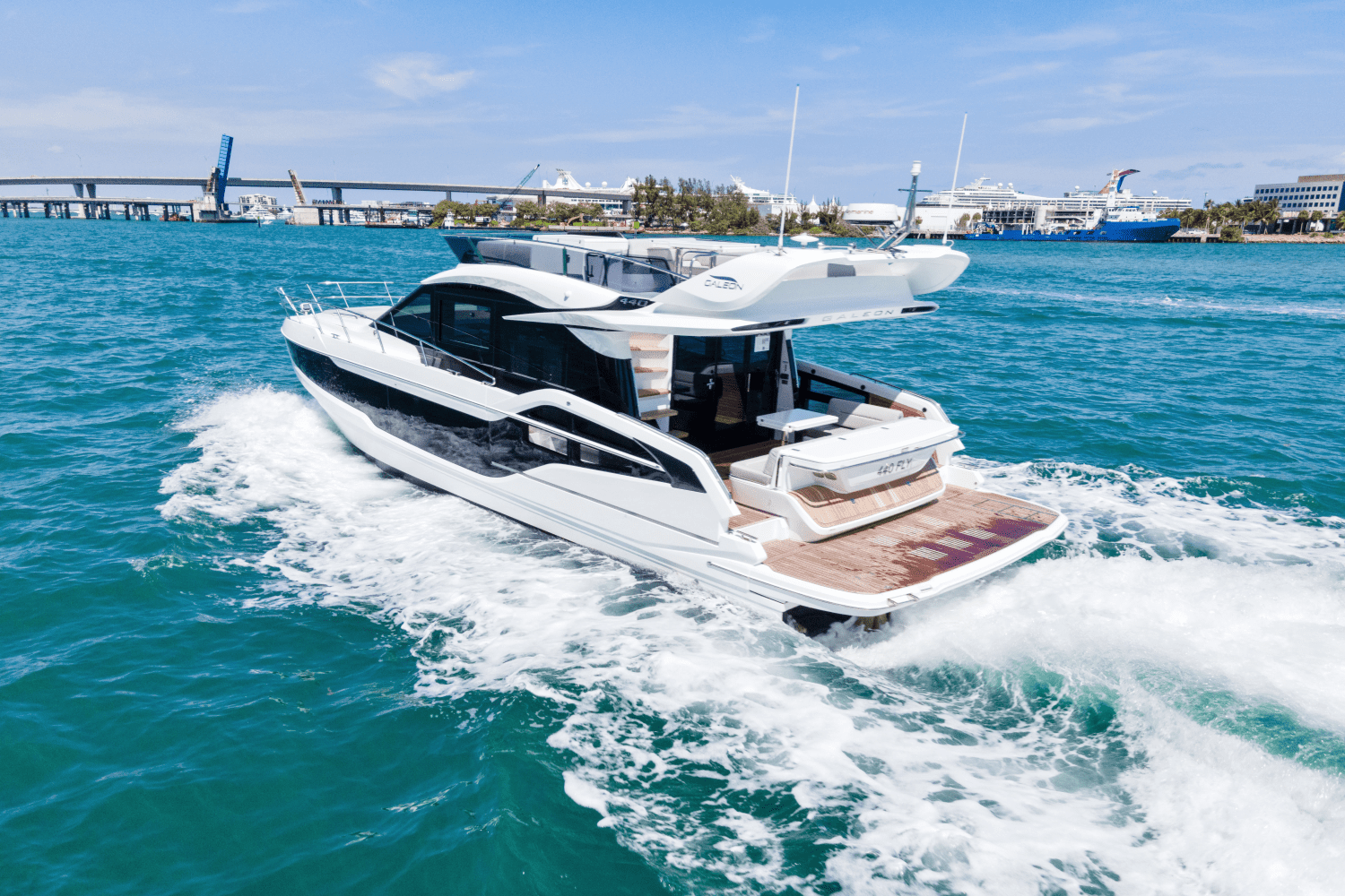 2025 Galeon 440 FLY Image Thumbnail #1