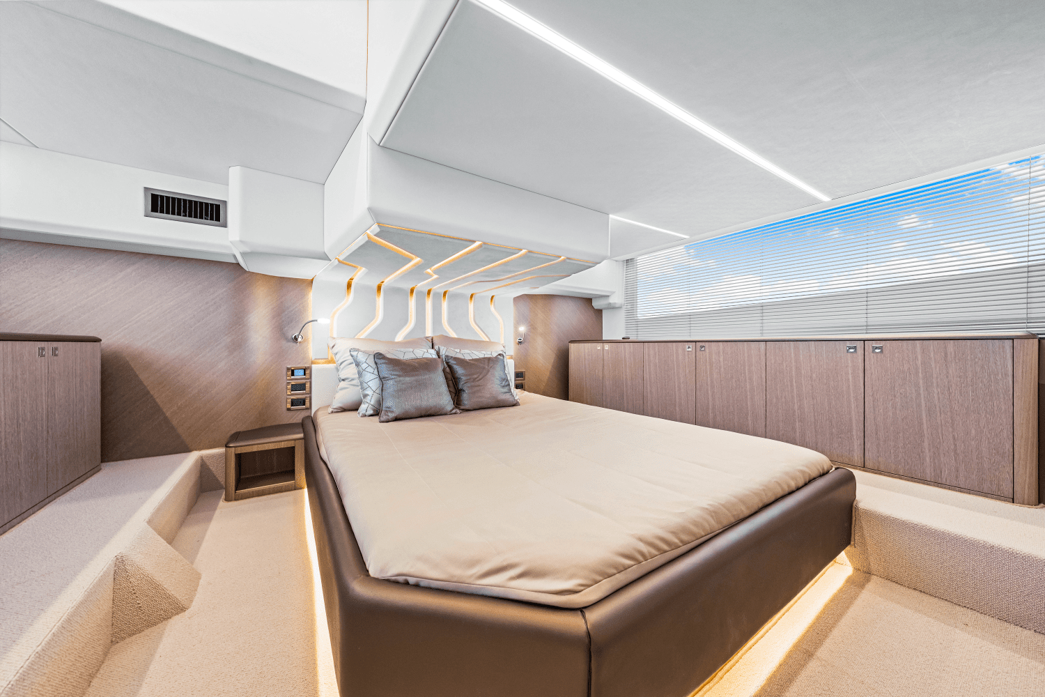 2025 Galeon 440 FLY Image Thumbnail #93