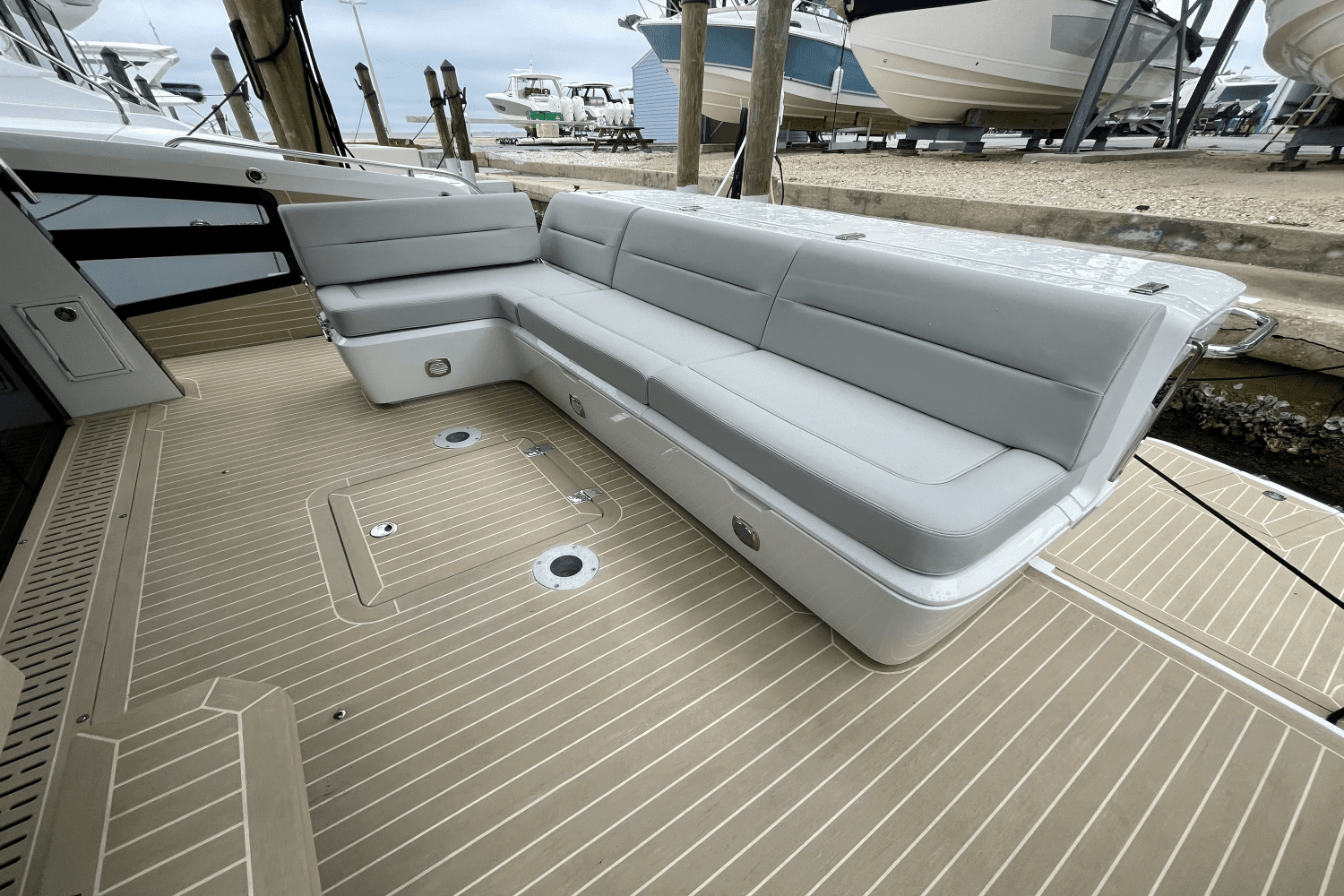 2025 Galeon 440 FLY Image Thumbnail #30