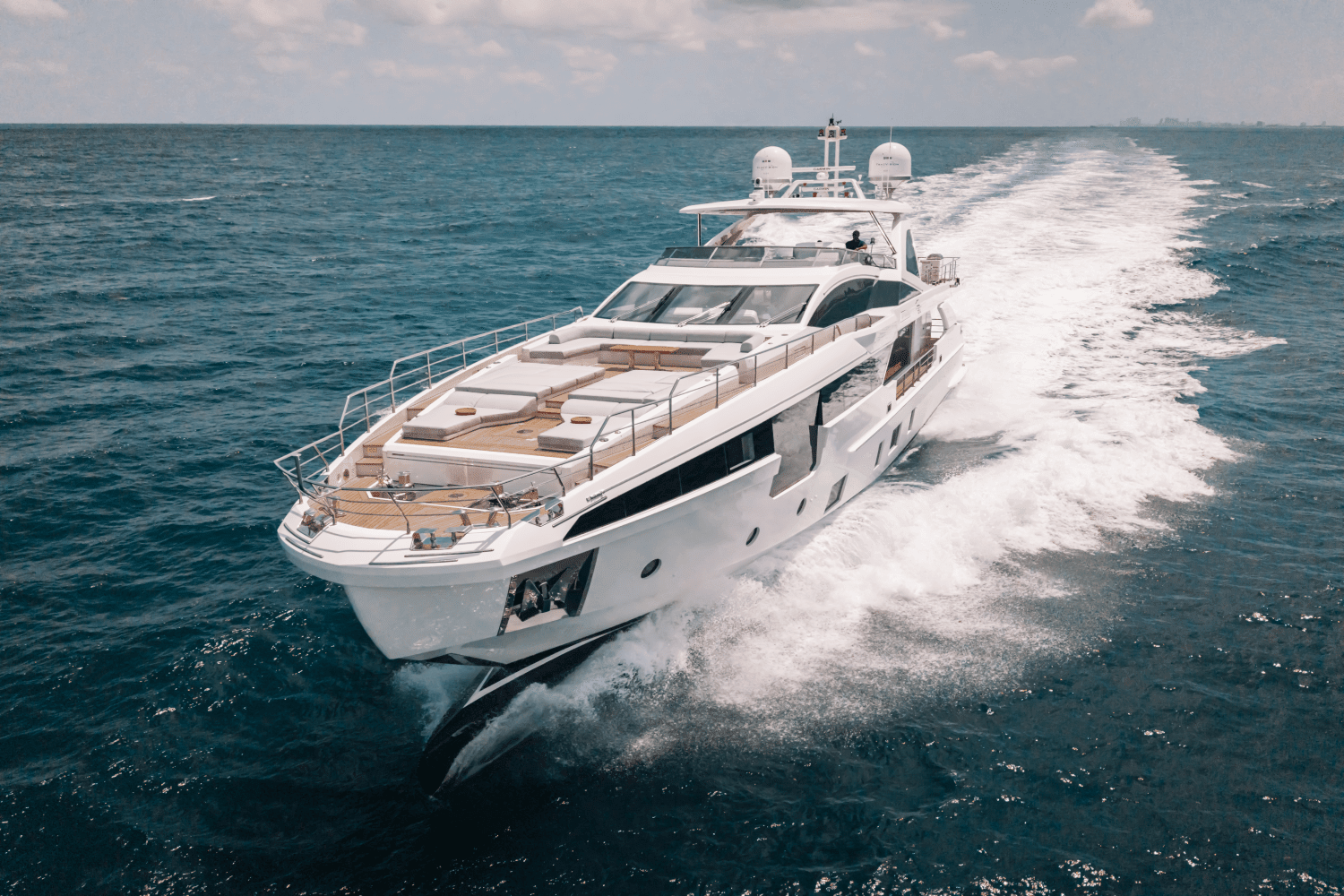 2025 Azimut Grande 32M Image Thumbnail #7