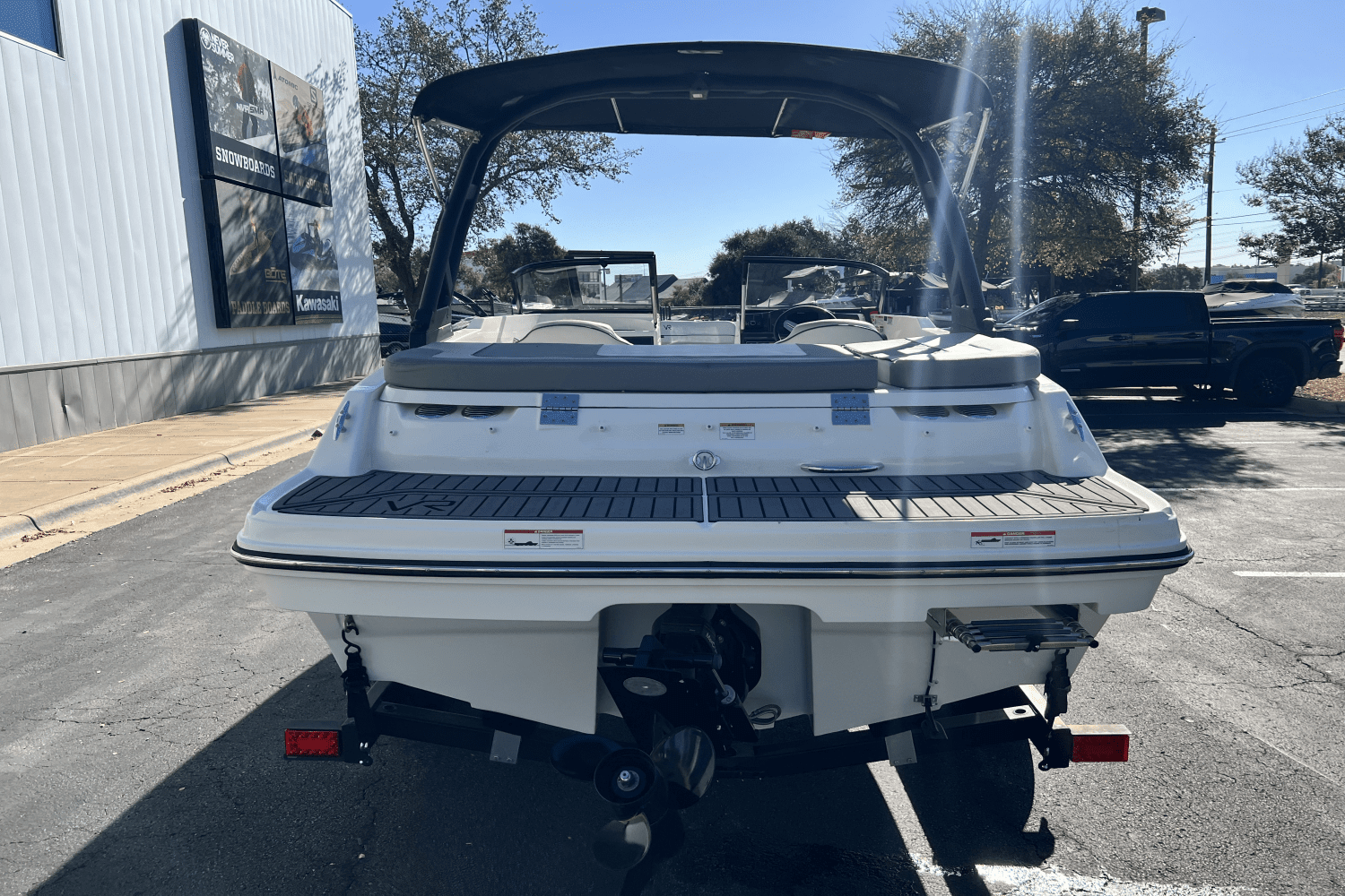 2023 Bayliner VR4 Bowrider Image Thumbnail #7