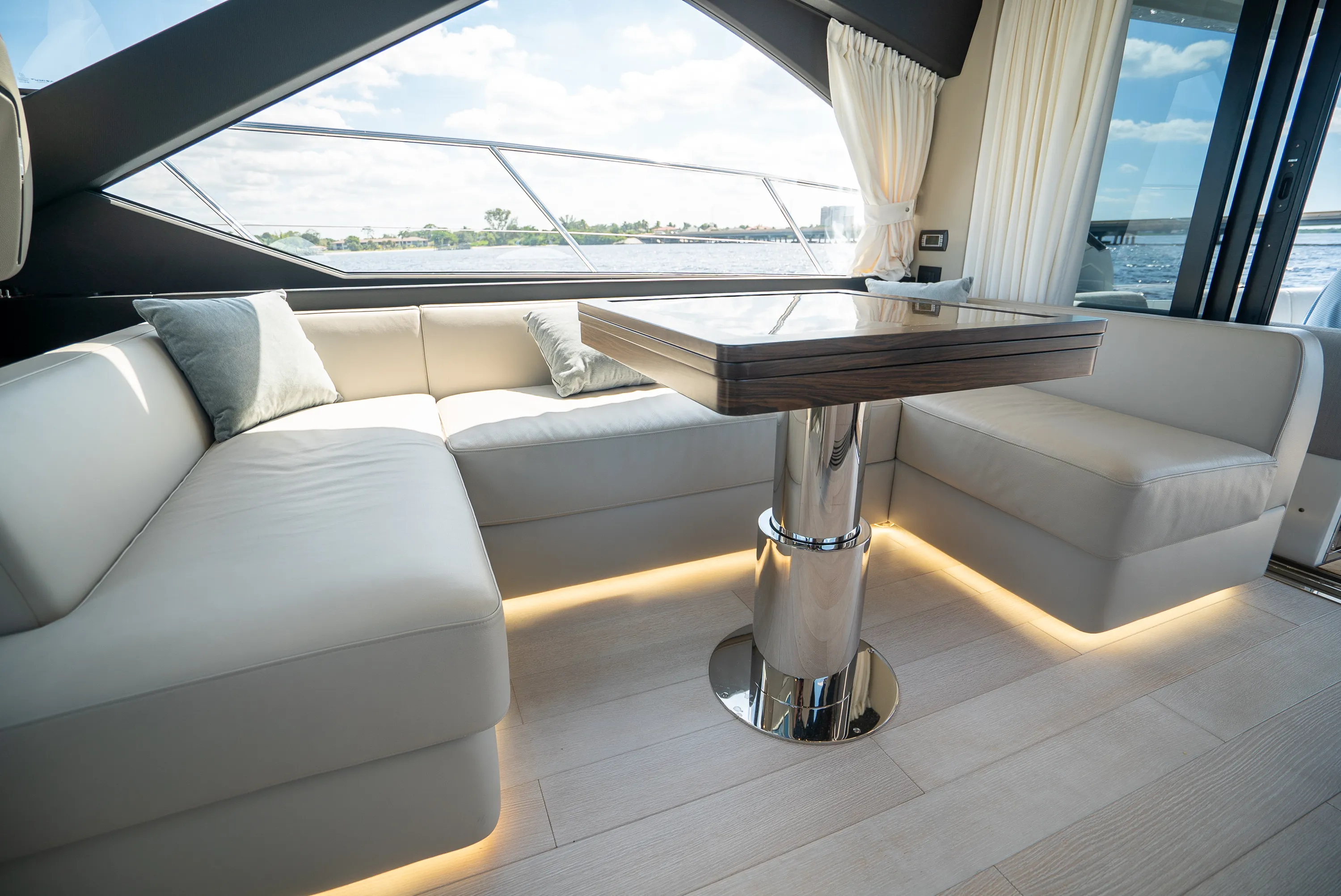 2025 Azimut S6 Image Thumbnail #12