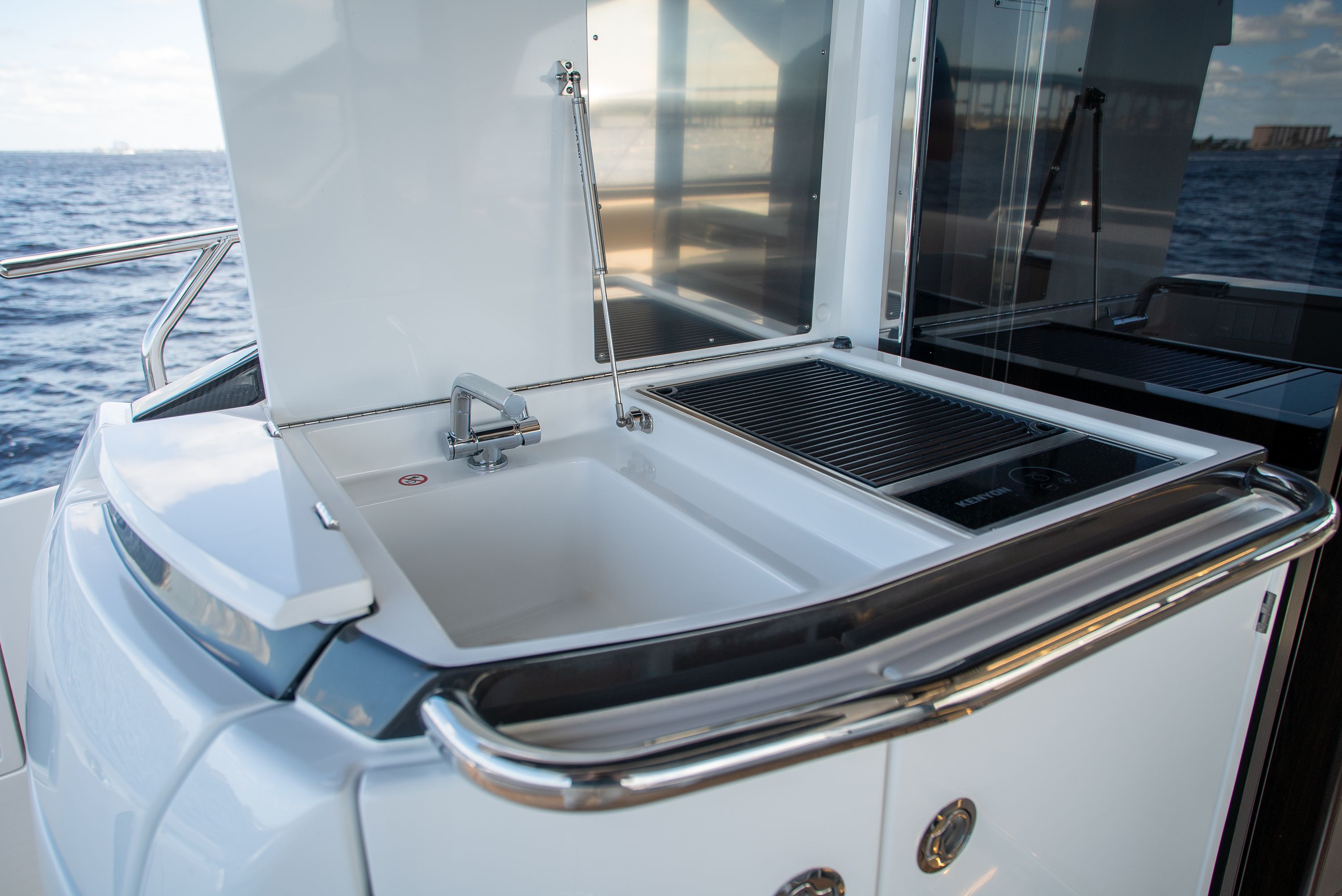 2025 Azimut S6 Image Thumbnail #9